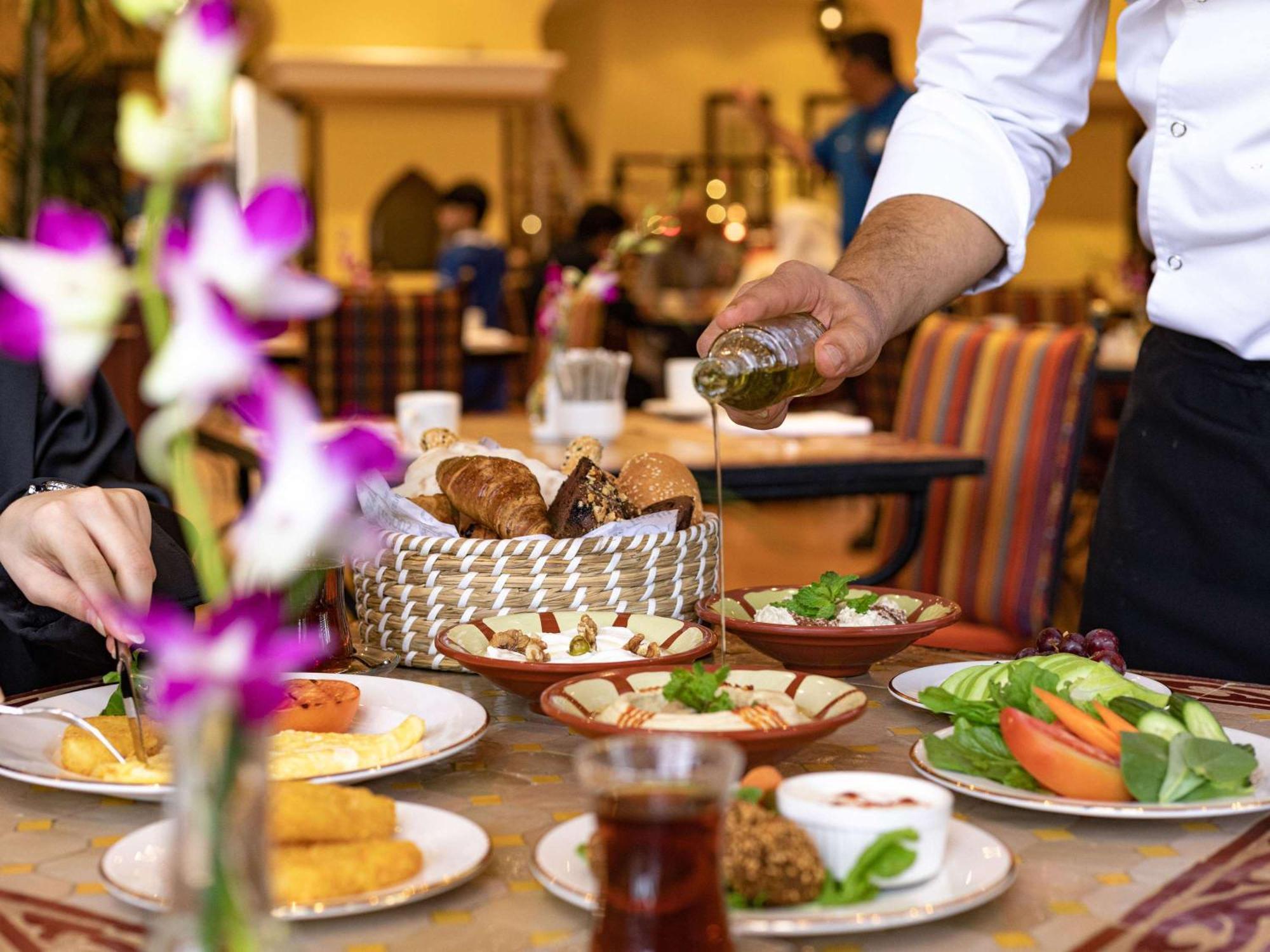 Mercure Grand Hotel Seef - All Suites Manama Zewnętrze zdjęcie